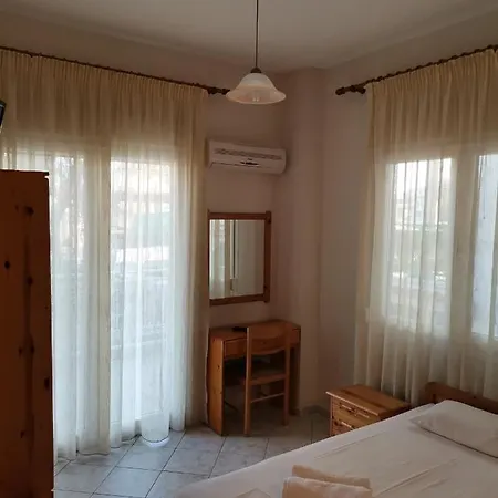 Helios Апартаменты Лименария